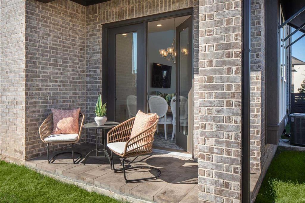 Small Patio Solutions - The Dedicated House